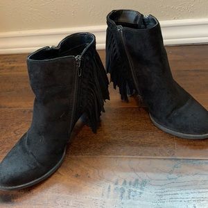 Black fringe booties